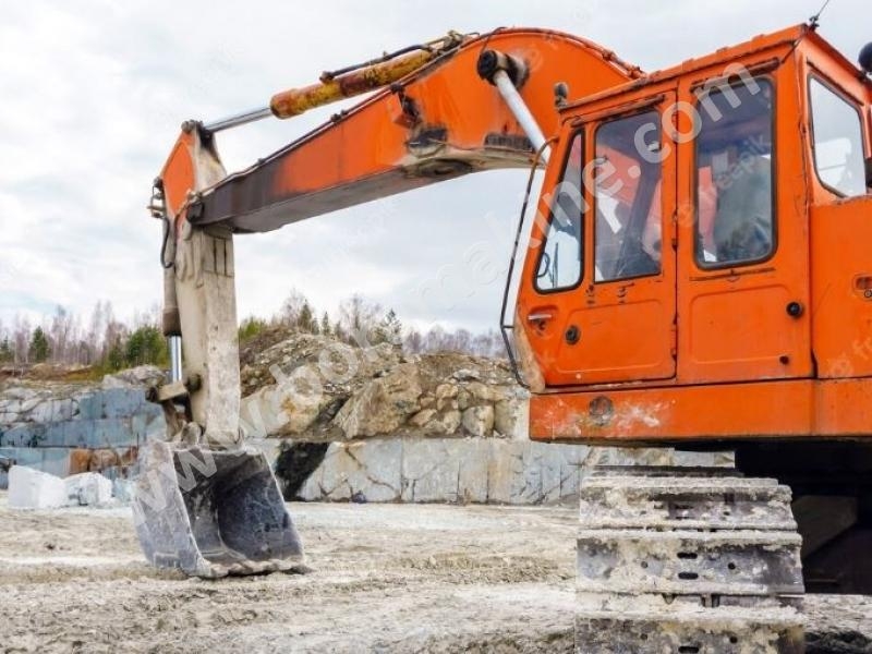 Hitachi UH083 LC Paletli Ekskavatör temiz