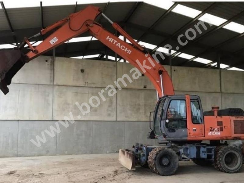 Hitachi Zaxis 210 W Dizel Lastikli Ekskavatör boramakine den